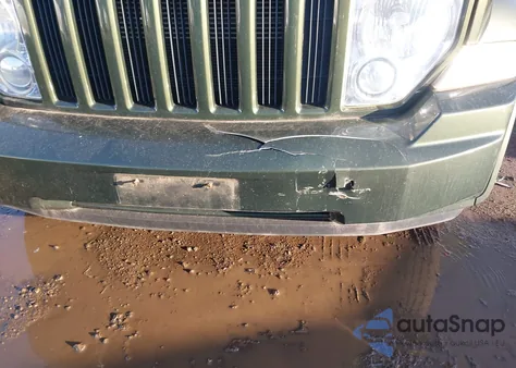 2008 Jeep Liberty Sport z USA, uszkodzony, nr VIN 1J8GN28K18W198137